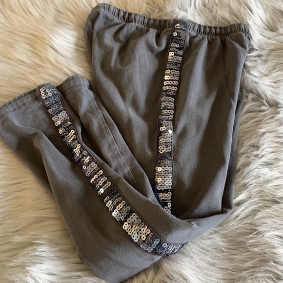 Sonoma Girls 6X leggings in gray with sequins lining both legs. - Picture 9 of 9